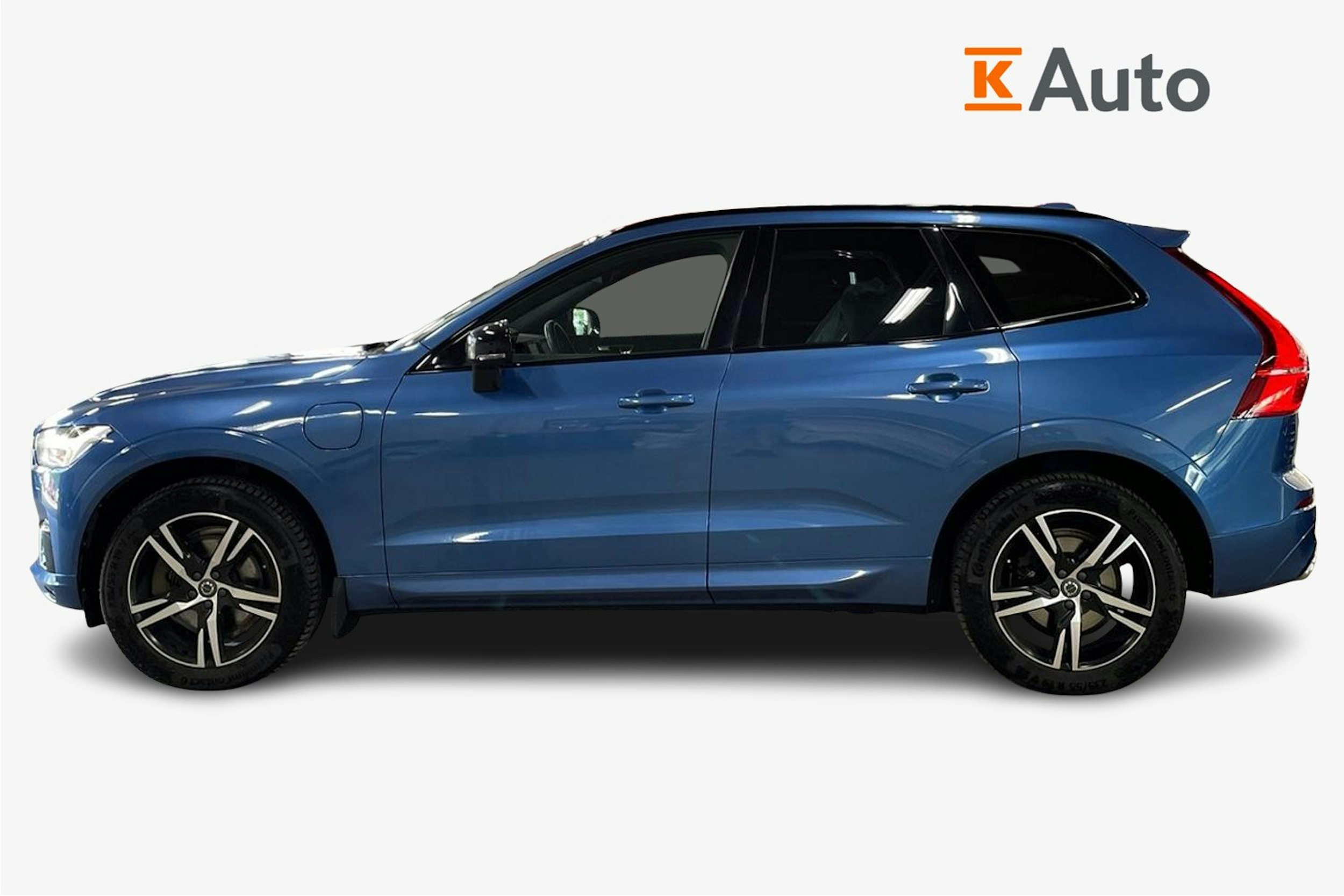 Sininen Volvo XC60 2020 kuva 6.