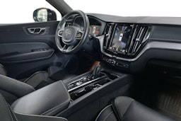 Sininen Volvo XC60 2020 kuva 9.