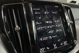 Sininen Volvo XC60 2020 kuva 19.