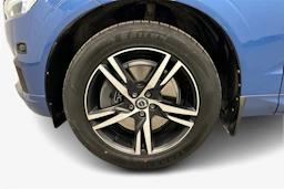 sininen Volvo XC60 2020 kuva 12.
