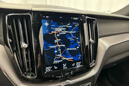 sininen Volvo XC60 2020 kuva 26.