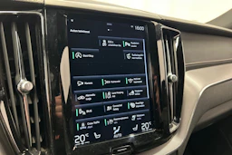 sininen Volvo XC60 2020 kuva 29.