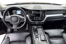 musta Volvo XC60 2020 kuva 9.