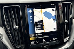 musta Volvo XC60 2020 kuva 25.