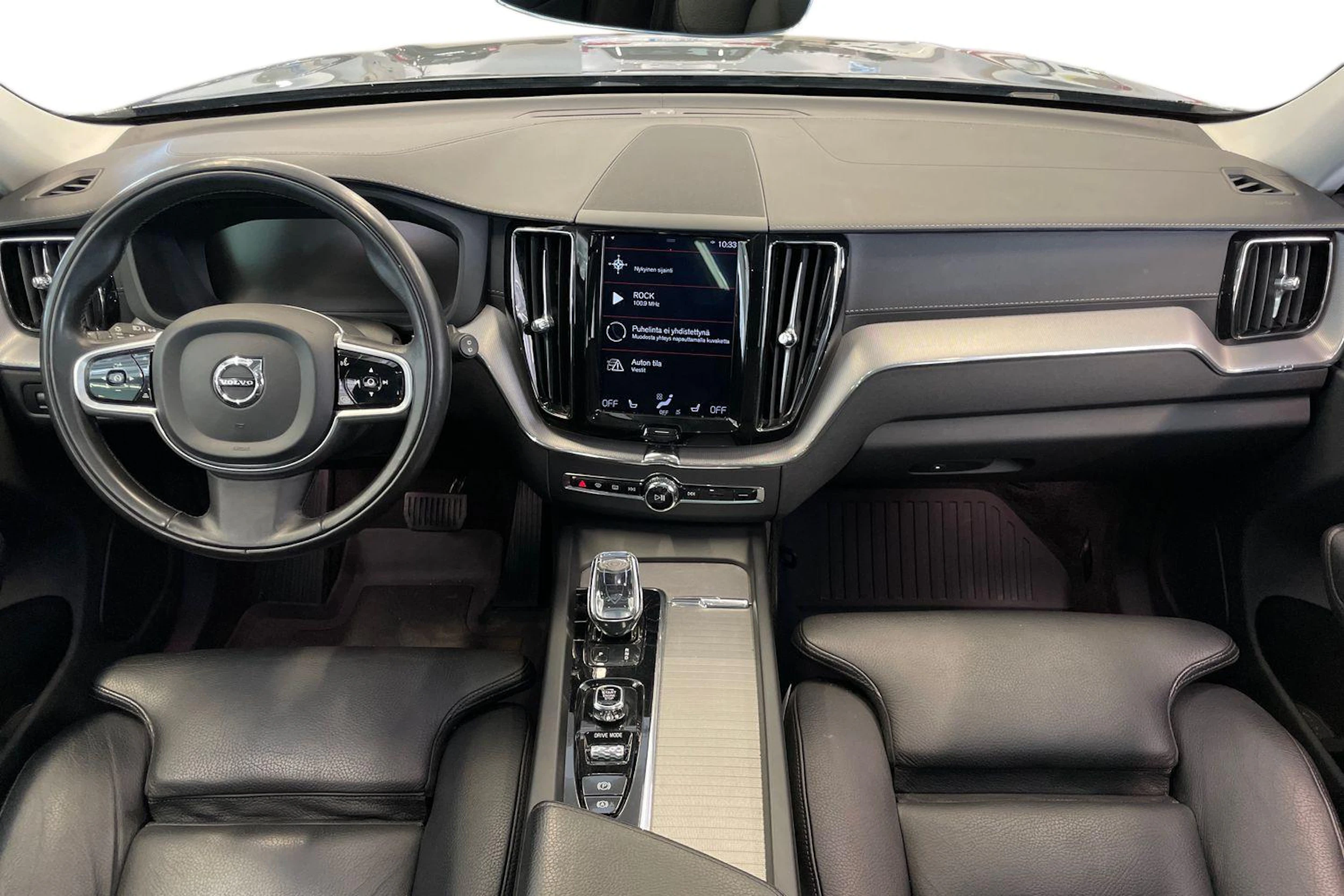 Harmaa Volvo XC60 2020 kuva 7.