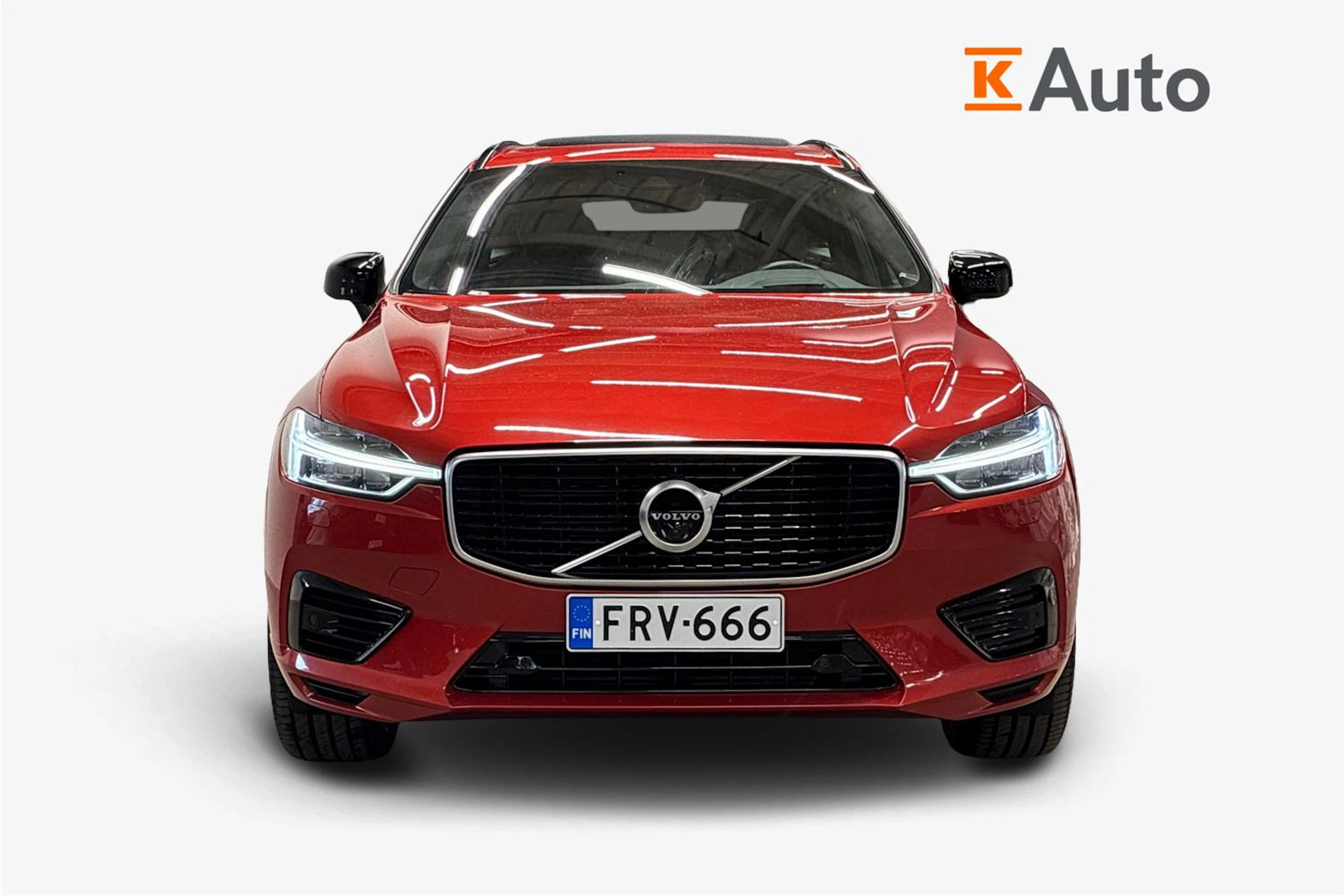 Punainen Volvo XC60 2020 kuva 4.