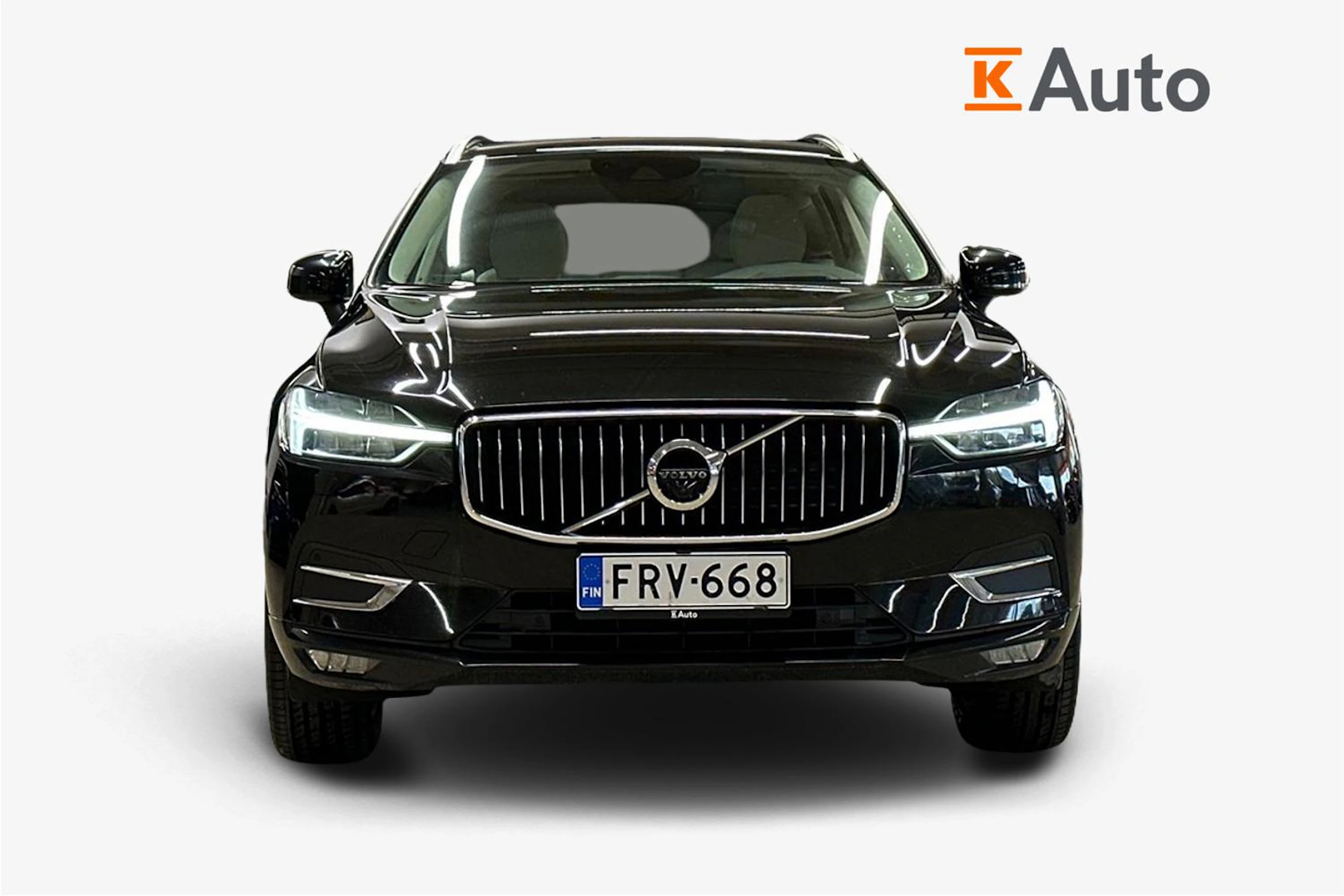 Musta Volvo XC60 2020 kuva 4.