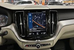 Musta Volvo XC60 2020 kuva 20.