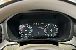 Musta Volvo XC60 2020 kuva 23.