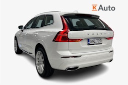 valkoinen Volvo XC60 2020 kuva 2.