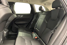 Harmaa Volvo XC60 2020 kuva 8.