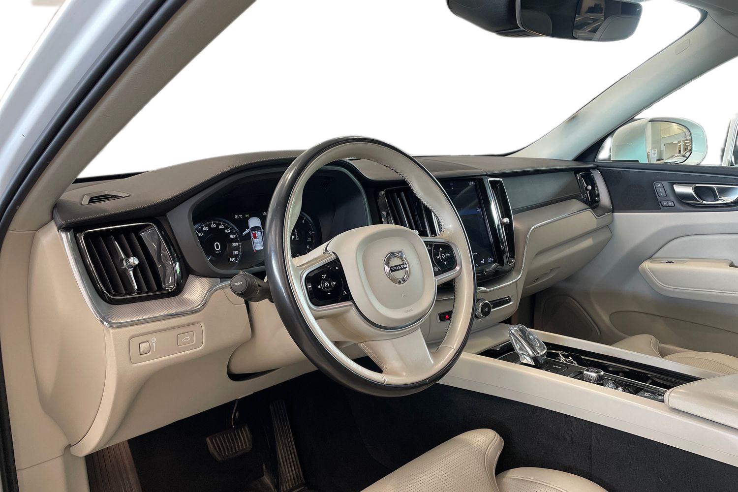 Volvo XC60 2020, kuva 6/31