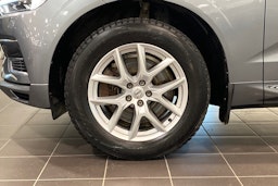 harmaa Volvo XC60 2020 kuva 11.