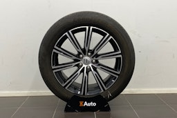 harmaa Volvo XC60 2020 kuva 13.