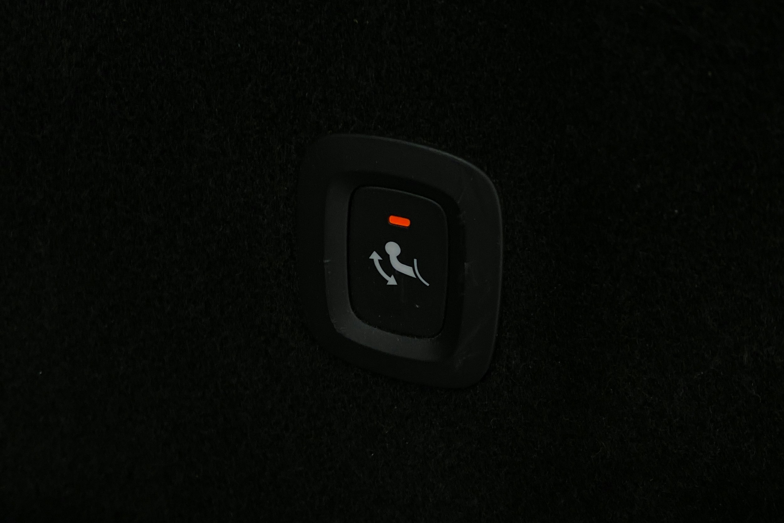 harmaa Volvo XC60 2020 kuva 14.