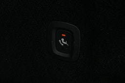 harmaa Volvo XC60 2020 kuva 14.