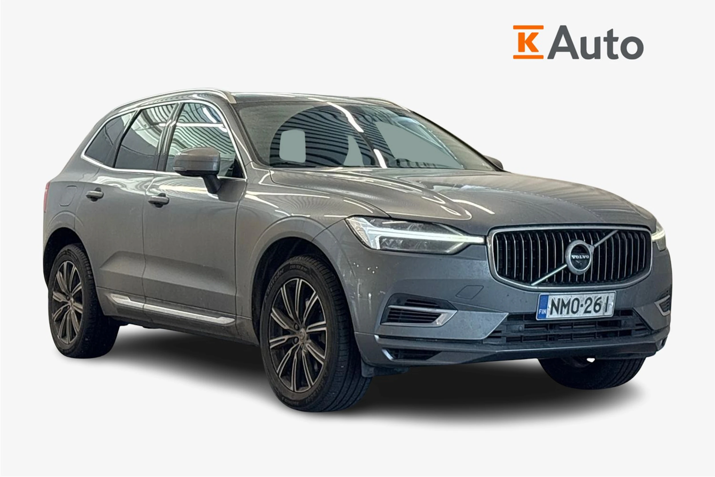 harmaa Volvo XC60 2020 kuva 1.