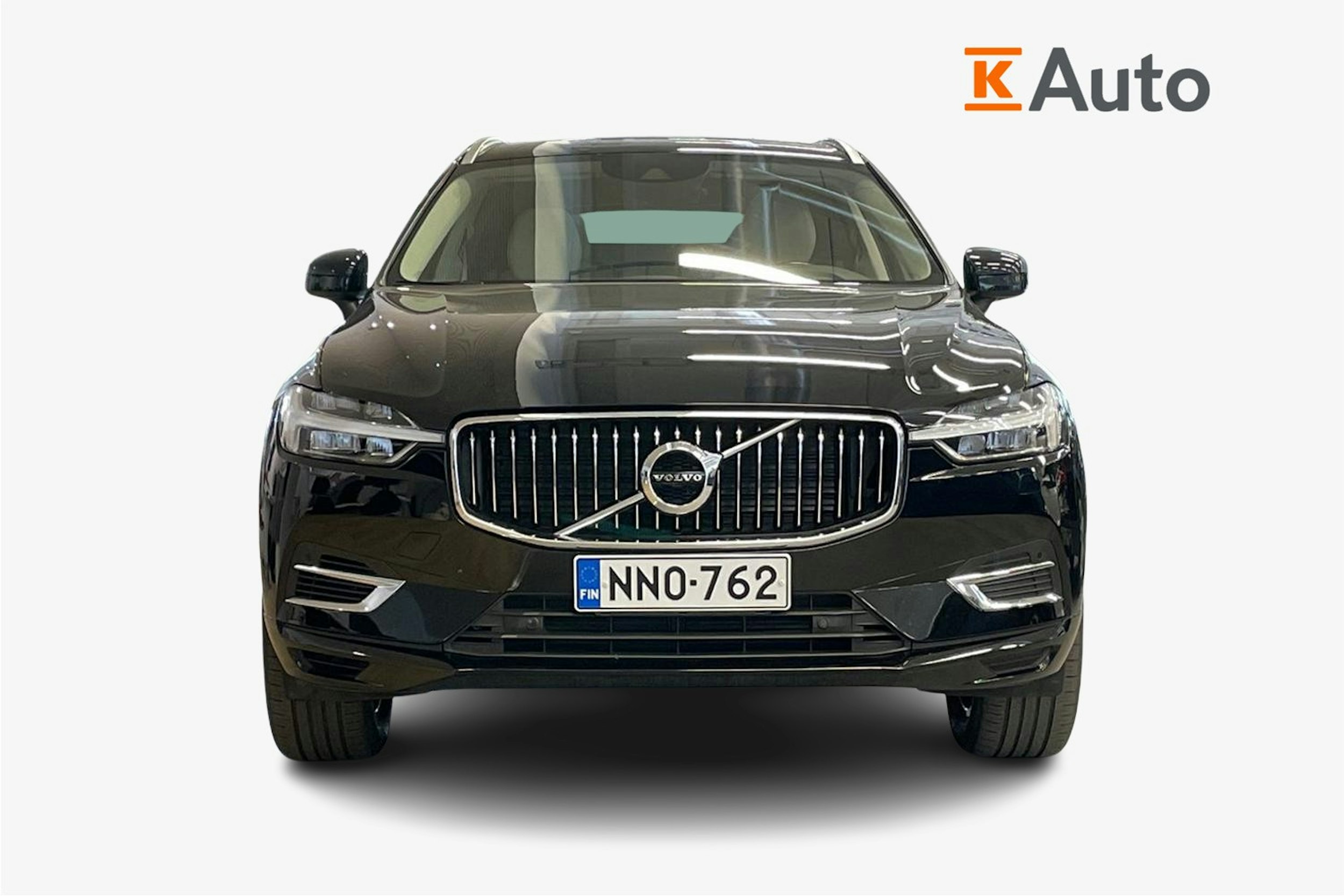 musta Volvo XC60 2020 kuva 5.