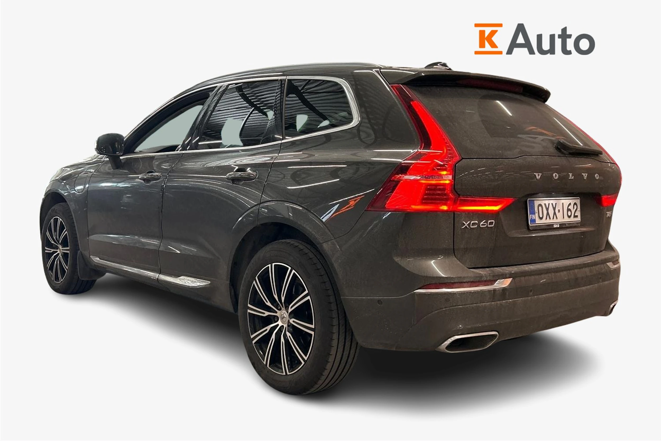 harmaa Volvo XC60 2020 kuva 2.