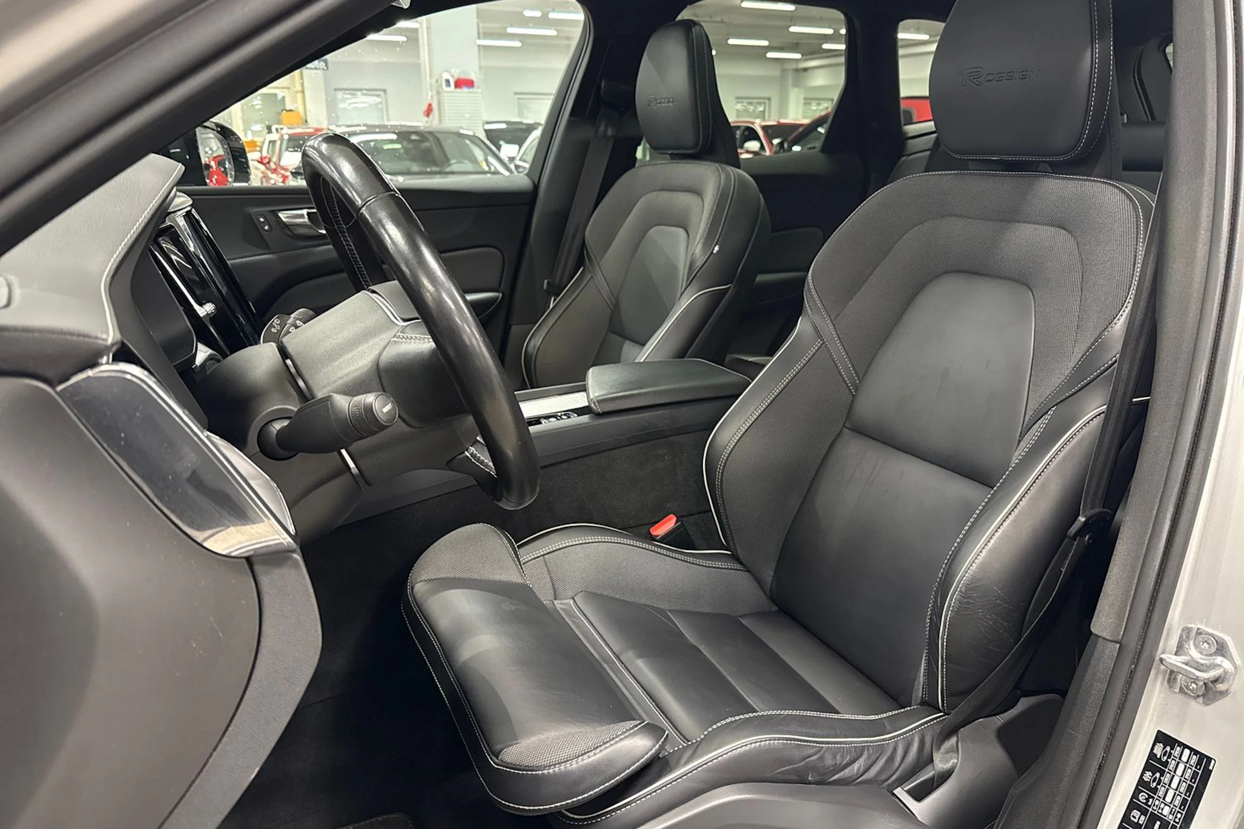 hopea Volvo XC60 2020 kuva 14.