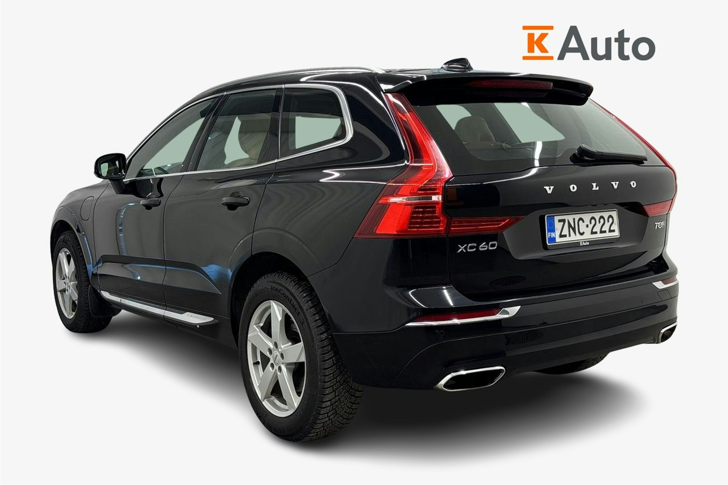 musta Volvo XC60 2020 kuva 2.