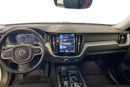 valkoinen Volvo XC60 2020 kuva 7.