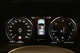 musta Volvo XC60 2021 kuva 15.