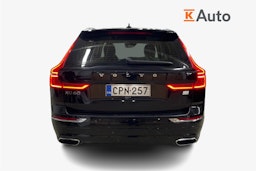 musta Volvo XC60 2021 kuva 3.
