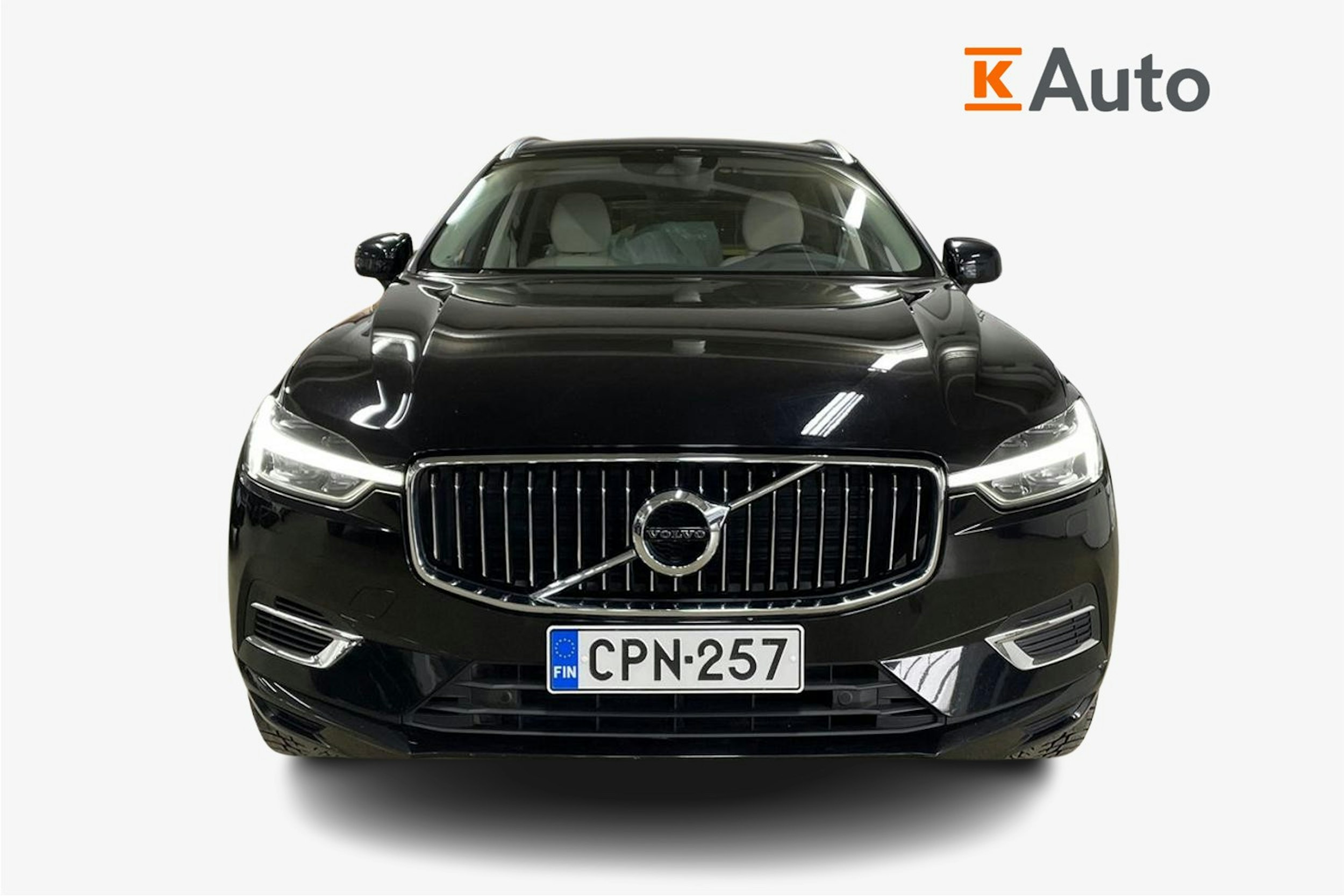 musta Volvo XC60 2021 kuva 5.