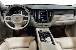 musta Volvo XC60 2021 kuva 9.