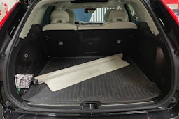 musta Volvo XC60 2021 kuva 38.