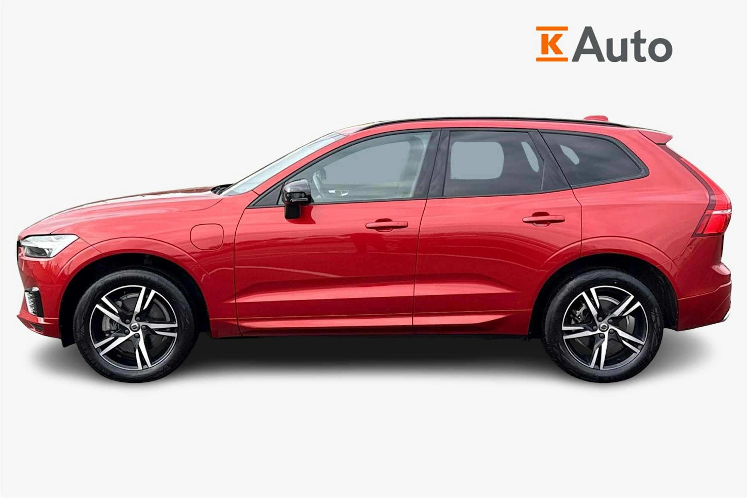 punainen Volvo XC60 2021 kuva 5.