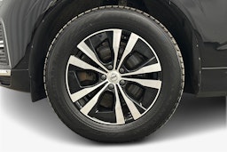 musta Volvo XC60 2021 kuva 11.