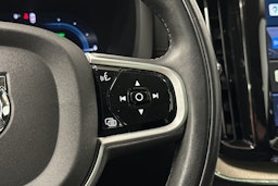 musta Volvo XC60 2021 kuva 23.