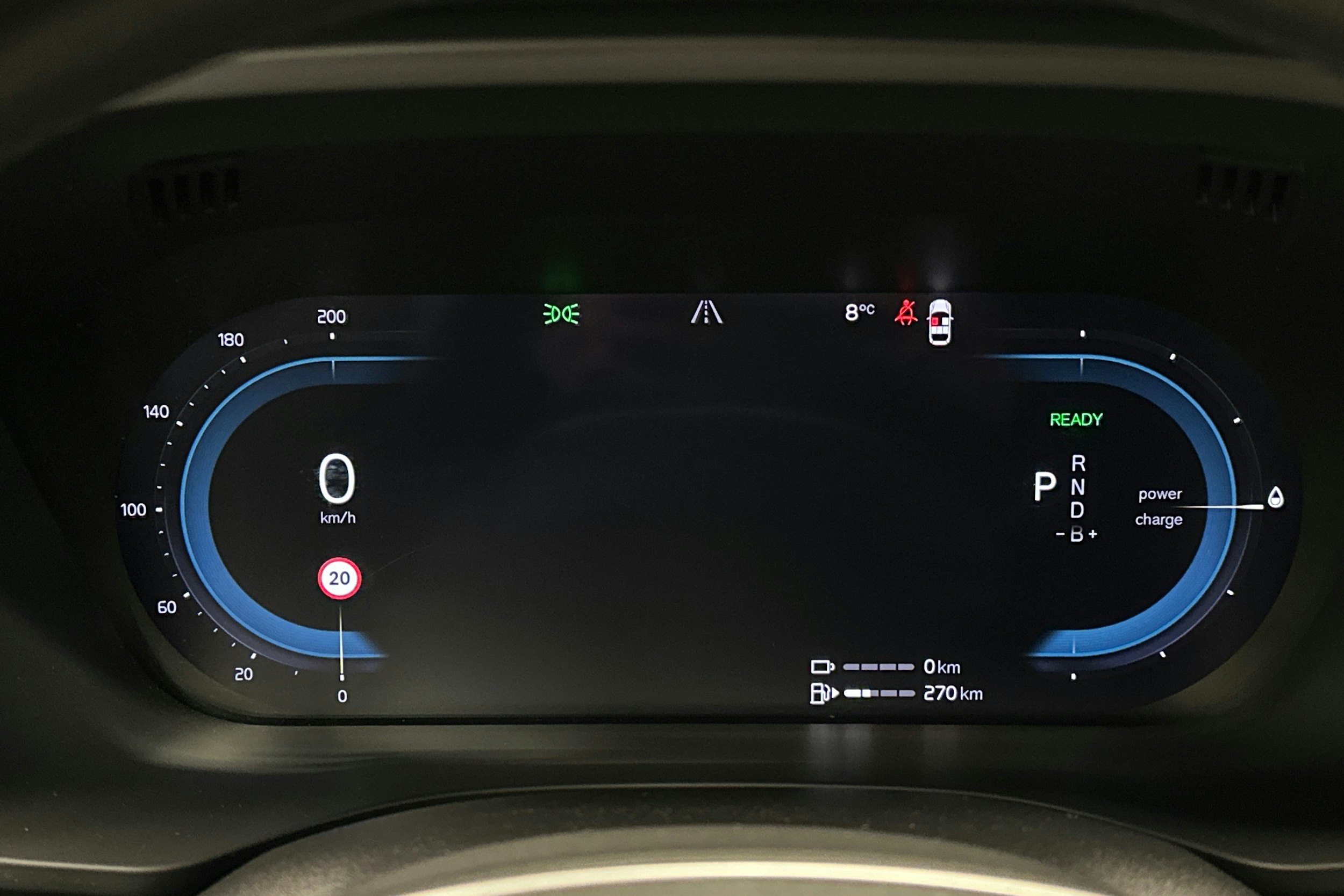 musta Volvo XC60 2021 kuva 24.