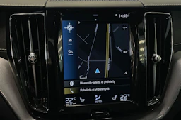 musta Volvo XC60 2021 kuva 27.