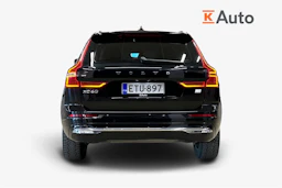 musta Volvo XC60 2022 kuva 3.