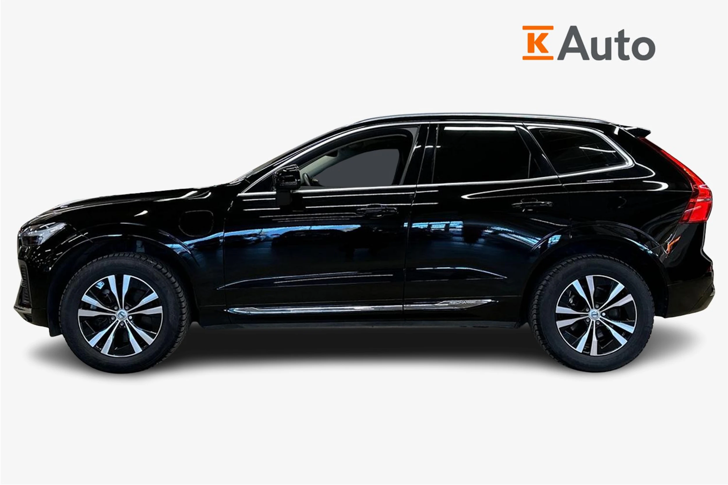 musta Volvo XC60 2022 kuva 5.