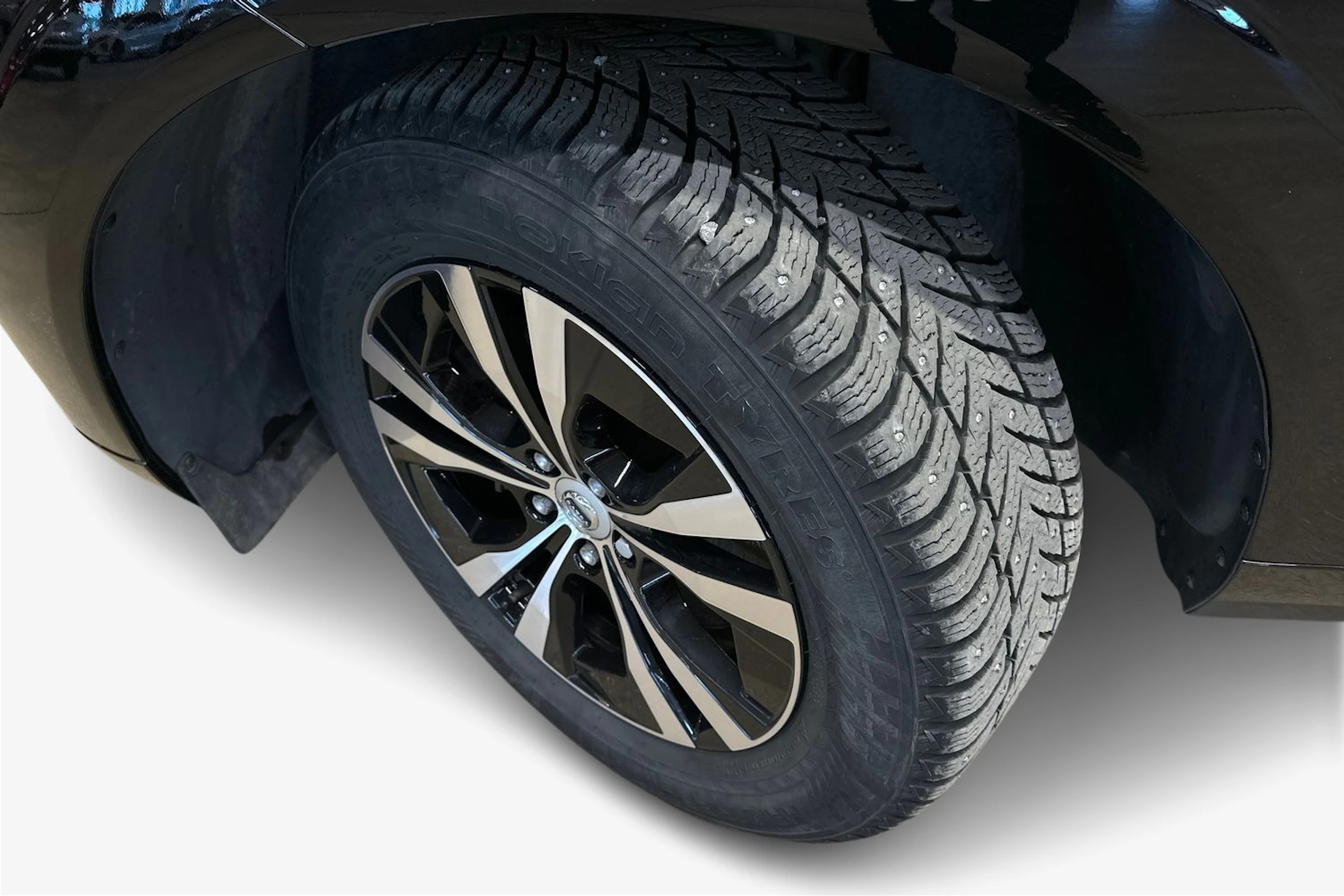 musta Volvo XC60 2022 kuva 9.