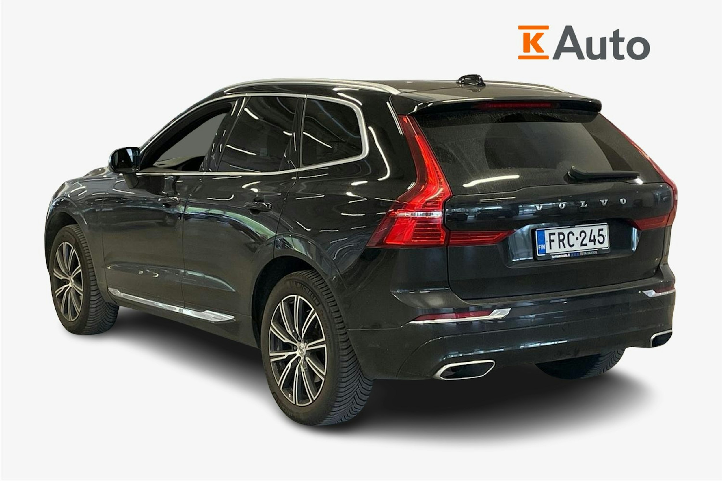 Musta Volvo XC60 2021 kuva 2.