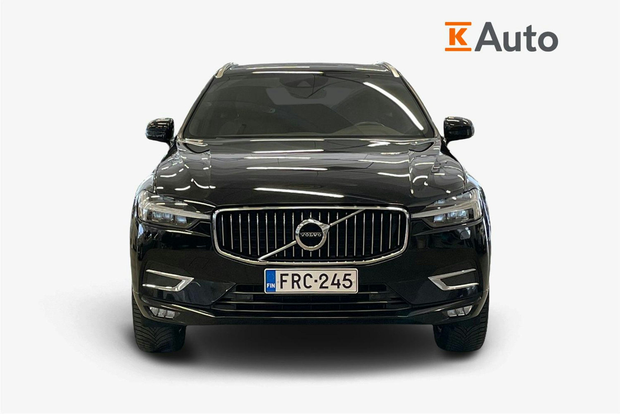 Musta Volvo XC60 2021 kuva 5.