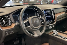 Musta Volvo XC60 2021 kuva 15.