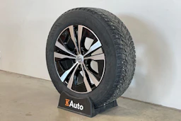 harmaa Volvo XC60 2021 kuva 10.