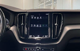 harmaa Volvo XC60 2021 kuva 20.
