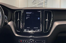 harmaa Volvo XC60 2021 kuva 23.