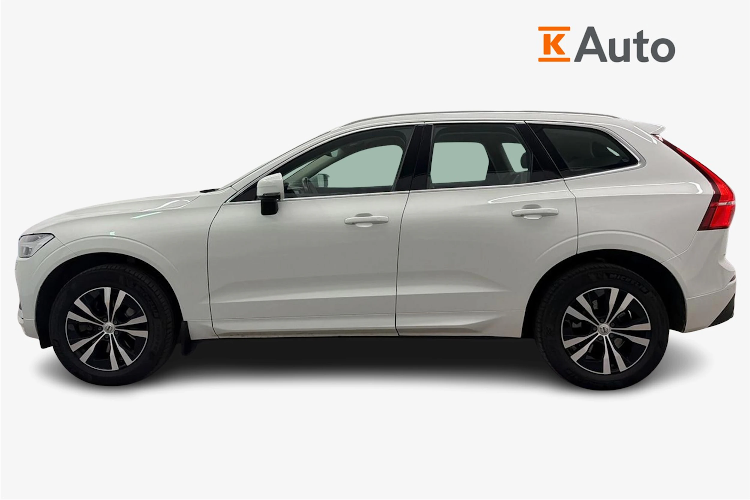 met. valkoinen Volvo XC60 2021 kuva 5.