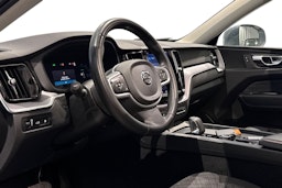 harmaa Volvo XC60 2022 kuva 7.