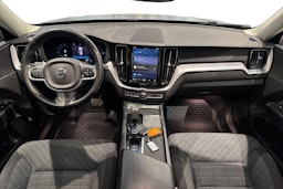 harmaa Volvo XC60 2022 kuva 9.