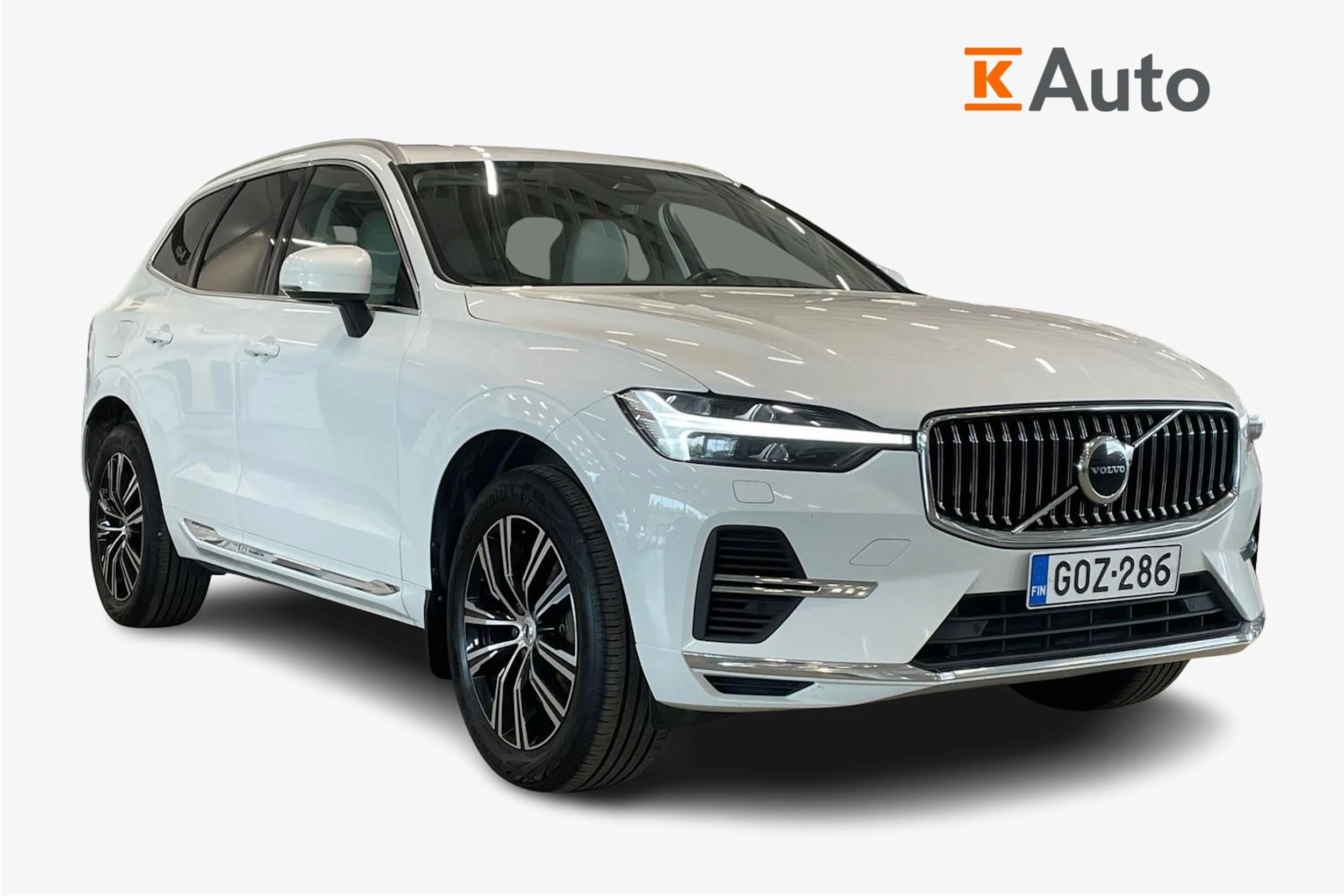 valkoinen Volvo XC60 2021 kuva 1.