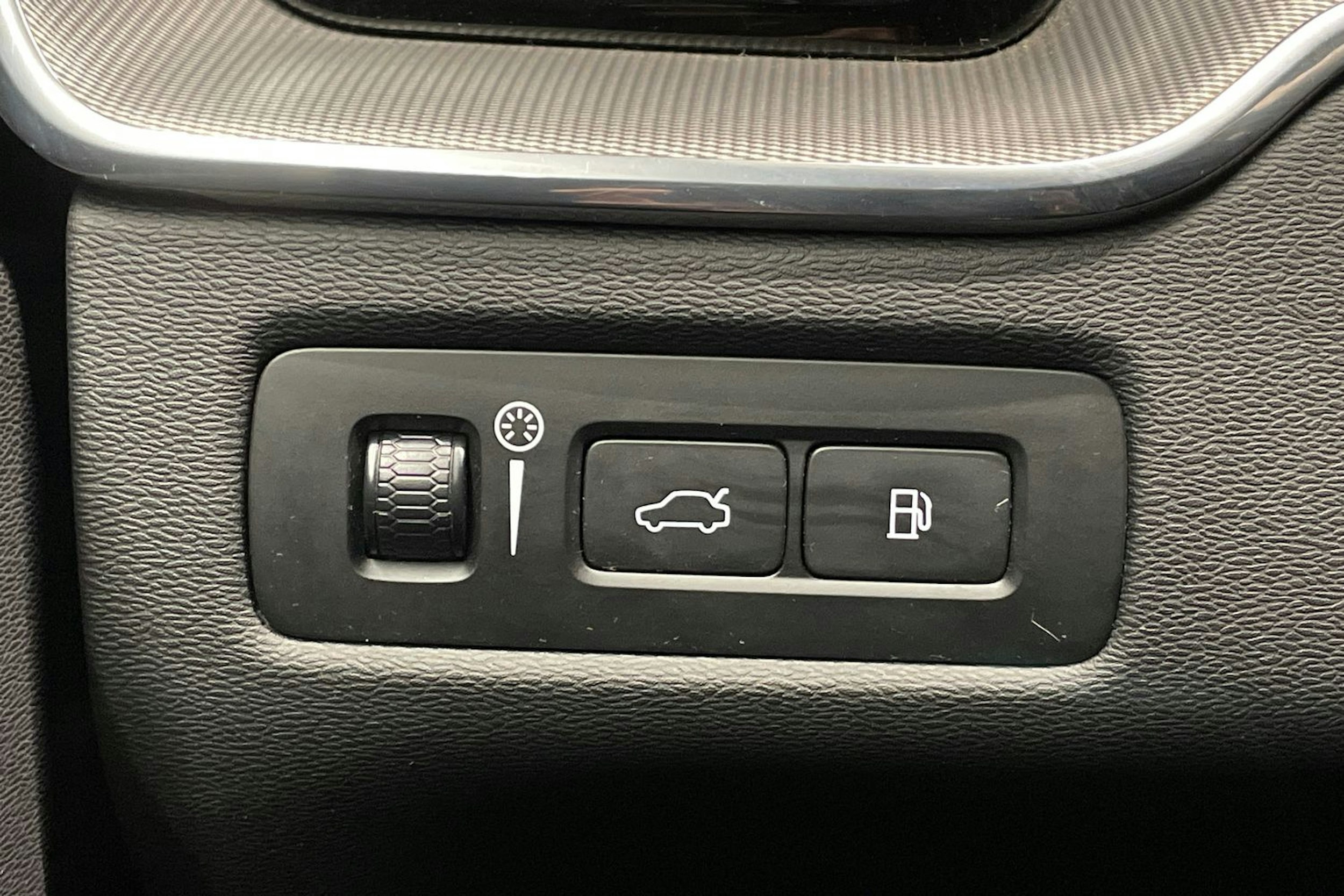 harmaa Volvo XC60 2021 kuva 25.